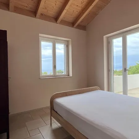 Casale 54 * San Giorgio (Messina)